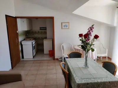 Kuhinja ili čajna kuhinja u objektu Apartment in Tisno with sea view, balcony, air conditioning, WiFi (4874-4)
