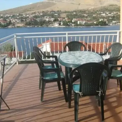 Apartment in Grebaštica with sea view
