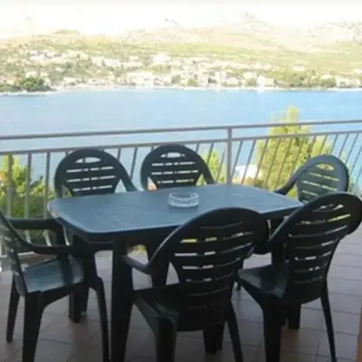 Apartment in Grebaštica with sea view
