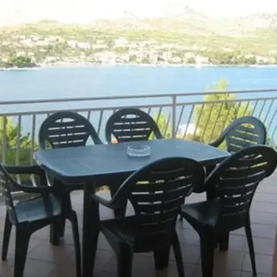 Apartment in Grebaštica with sea view