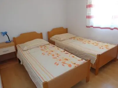 Krevet ili kreveti u jedinici u objektu Apartment in Grebaštica with sea view, balcony, air conditioning, WiFi (3571-4)