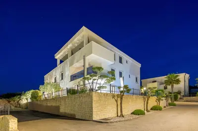 Zgrada u kojoj se nalazi apartman