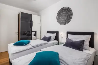 Krevet ili kreveti u jedinici u objektu Luxury apartment Hyperion with private pool and garden