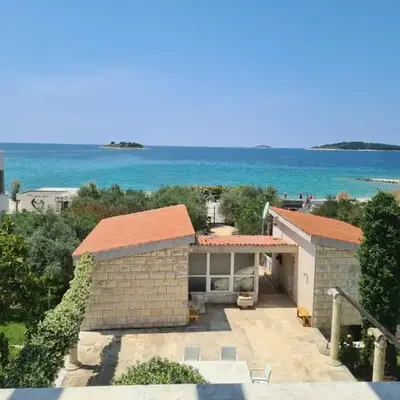 House Villa Oaza