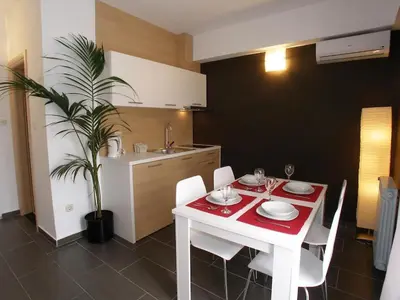 Kuhinja ili čajna kuhinja u objektu Apartment in Vodice with balcony, air conditioning, WiFi (4323-1)