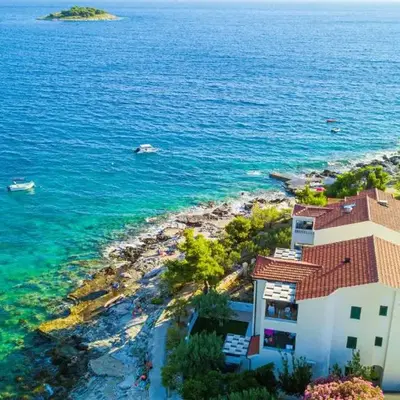 Seaside apartments Polić