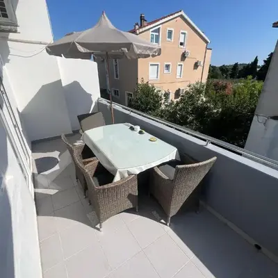 Beachfront Apartment Sun