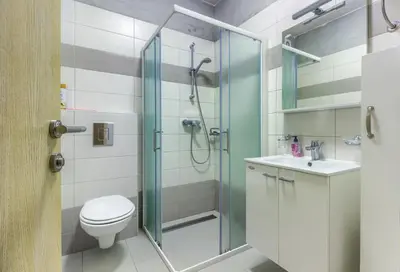 Kupaonica u objektu Apartment in Pirovac with sea view, terrace, air conditioning, WiFi (4925-2)