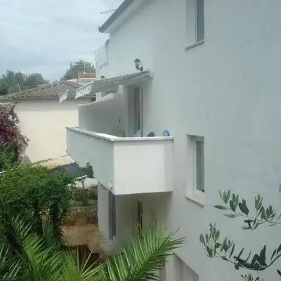 Apartments by the sea Razanj