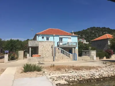 Zgrada u kojoj se nalazi apartman