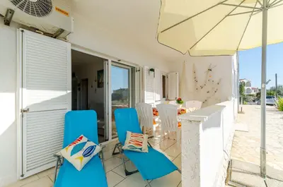 Popločani dio dvorišta ili vanjski dio objekta Apartment Sea shell