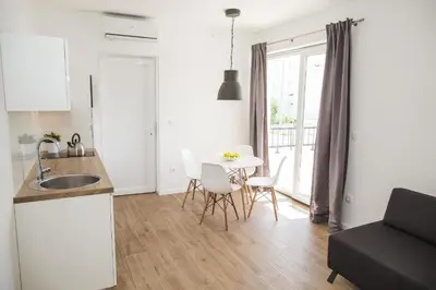 Kuhinja ili čajna kuhinja u objektu Apartment in Vodice with terrace, air conditioning, WiFi, dishwasher, Pool 4932-1