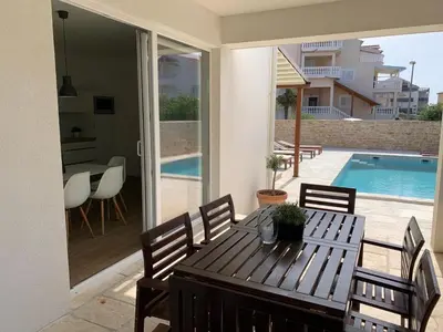 Bazen u objektu Apartment in Vodice with terrace, air conditioning, WiFi, dishwasher, Pool 4932-3 ili u blizini