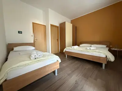 Krevet ili kreveti u jedinici u objektu Apartments by the sea Pirovac, Sibenik - 15403