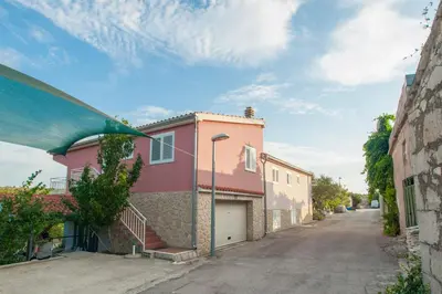 Zgrada u kojoj se nalazi apartman