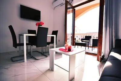 TV i/ili zabavni centar u objektu Apartments Samac
