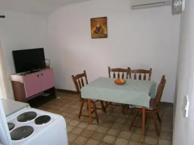 TV i/ili zabavni centar u objektu Maria apartments Vodice