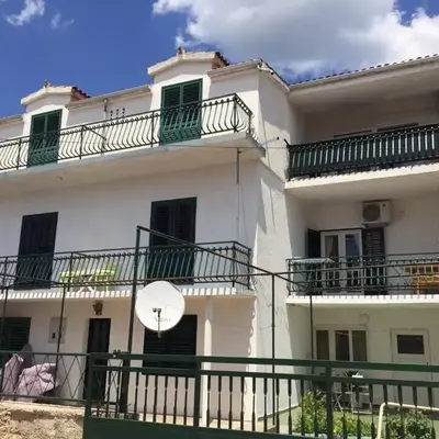Apartments with parking space Vodice - 18179