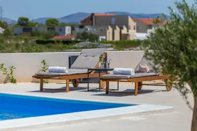 Bazen u objektu Villa Bettina ili u blizini