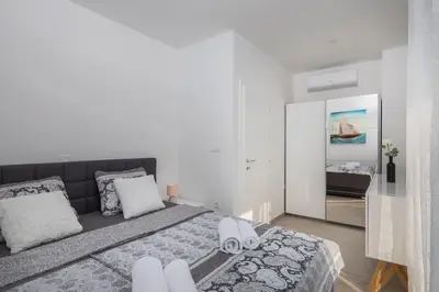 Krevet ili kreveti u jedinici u objektu Villa Nadija with heated pool