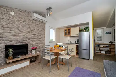 Kuhinja ili čajna kuhinja u objektu Seaview & Balcony Apartment PETRA