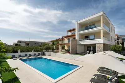 Bazen u objektu Villa Corcovado with Heated Pool ili u blizini