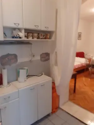 Kuhinja ili čajna kuhinja u objektu Tisno Sea View apartment