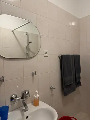 Kupaonica u objektu Private studio apartment with a garden and a terrace