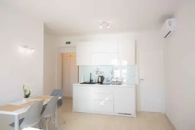 Kuhinja ili čajna kuhinja u objektu Apartments in Rogoznica 40364