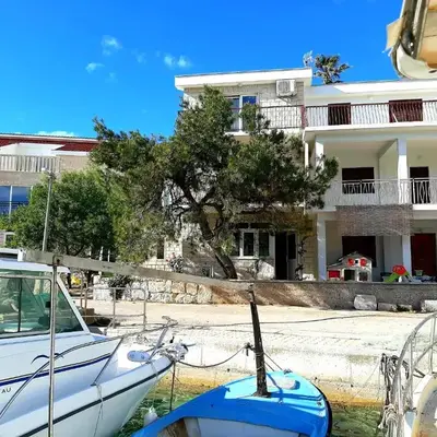 Apartments by the sea Razanj