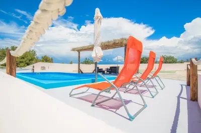 Bazen u objektu Holiday House El Dorado!! ili u blizini