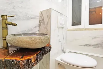 Kupaonica u objektu Pearl Stone Apartments