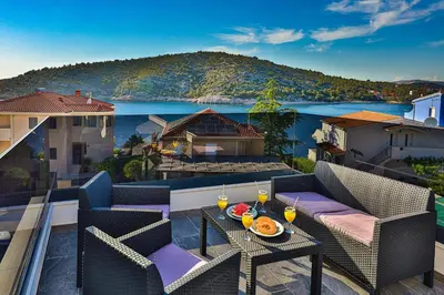 Pogled na planine ili pogled na planine iz vila
