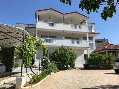 Zgrada u kojoj se nalazi apartman