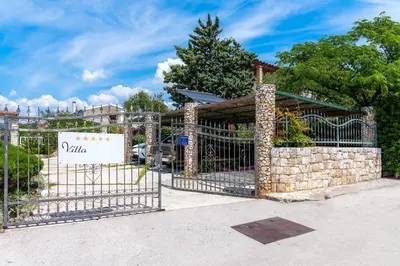 Tlocrt objekta Luxury villa with a swimming pool Rogoznica - 13374