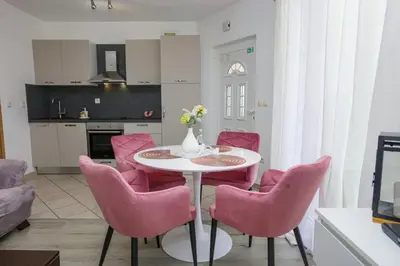 Kuhinja ili čajna kuhinja u objektu Apartments with parking space Vodice - 13973