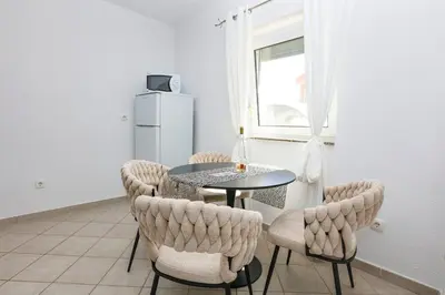 TV i/ili zabavni centar u objektu Apartments with parking space Vodice - 13973