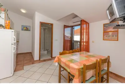 Kuhinja ili čajna kuhinja u objektu Apartments Villa Estella