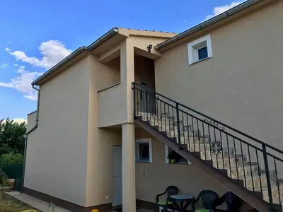 Zgrada u kojoj se nalazi apartman