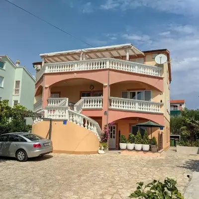 Apartments with parking space Vodice - 18428