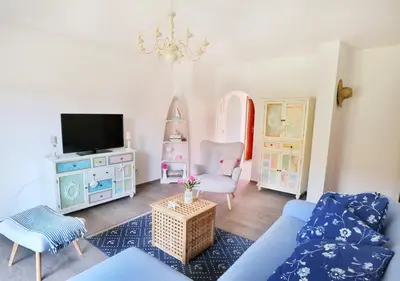 Tlocrt objekta Family apartment with shared garden, 4min to beach