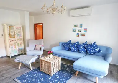 Tlocrt objekta Family apartment with shared garden, 4min to beach