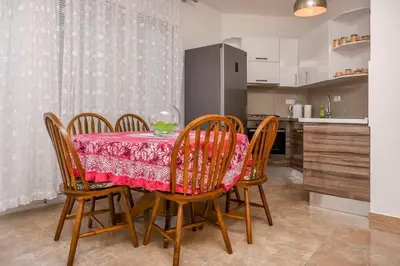 Kuhinja ili čajna kuhinja u objektu Apartments Vito