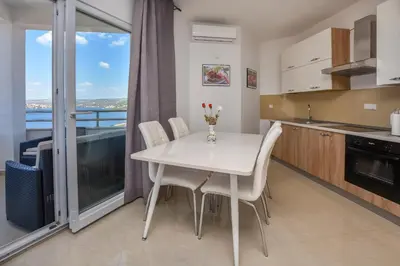 Kuhinja ili čajna kuhinja u objektu Apartments Vito