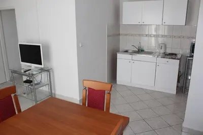 Kuhinja ili čajna kuhinja u objektu Apartment Mila