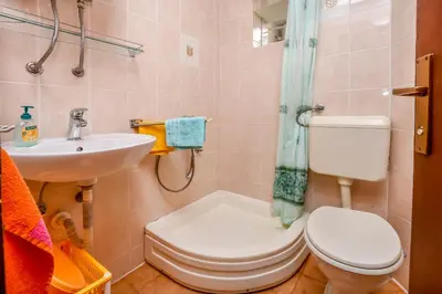Kupaonica u objektu Apartments Cvitic