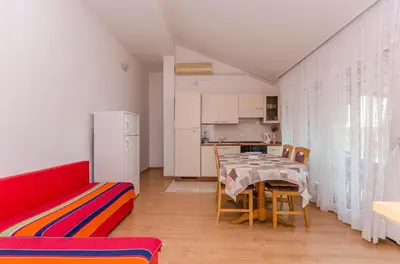 Kuhinja ili čajna kuhinja u objektu Apartments Mira I