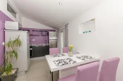 Kuhinja ili čajna kuhinja u objektu Apartment Darija