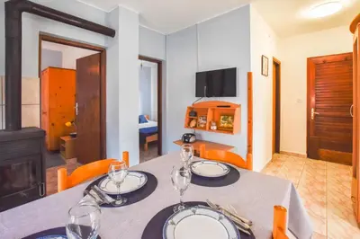 TV i/ili zabavni centar u objektu House Petra