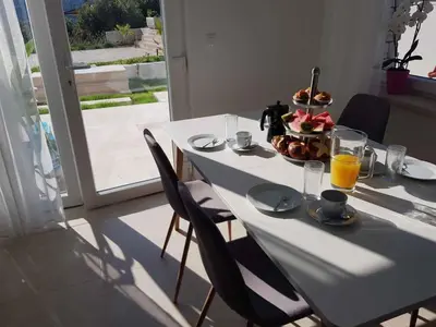 Hrana u vili ili u blizini